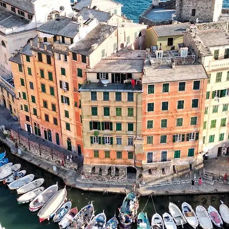 Da Un'antica Dimora Di Pescatori Sul Porticciolo * Camogli