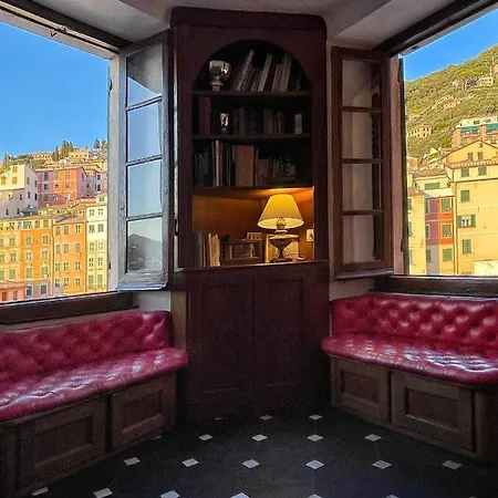 Da Un'antica Dimora Di Pescatori Sul Porticciolo * Camogli